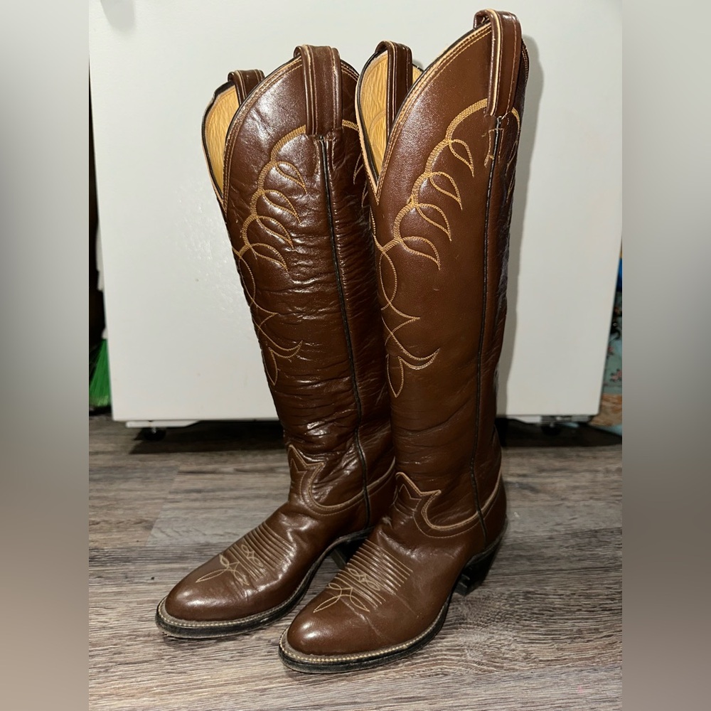 Tony Lama Brown Heeled Boots